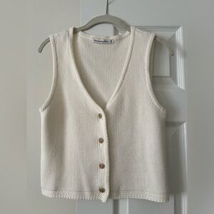 MOVING SALE Abercrombie white vest Sz M